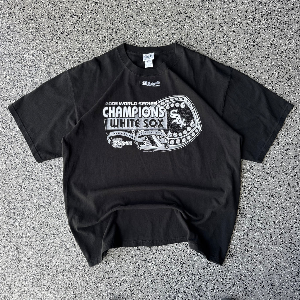 2000s White sox Champions Lee (XL)