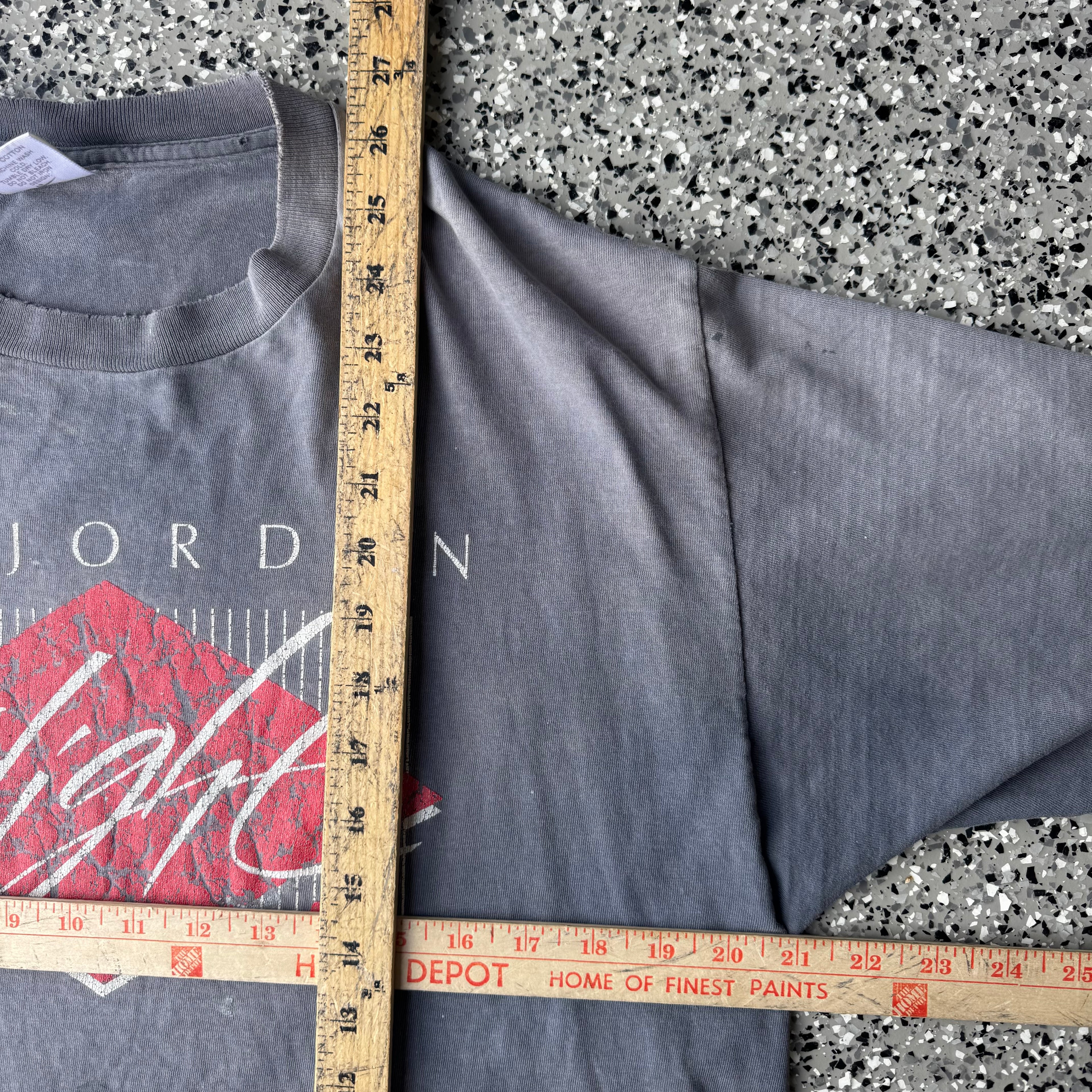 1990s Nike Air Jordan 4 Flight Faded T-Shirt *FREE*