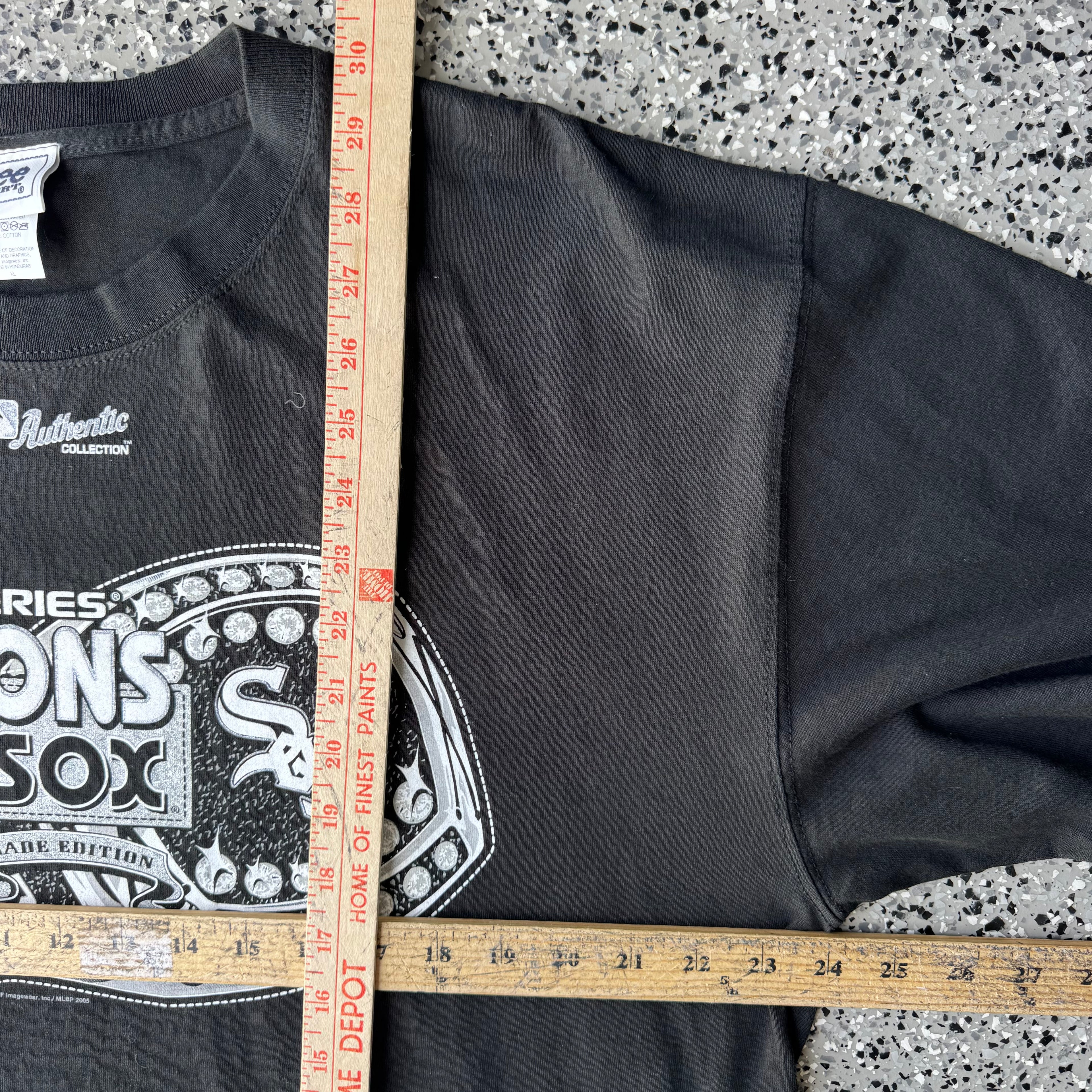 2000s White sox Champions Lee (XL)