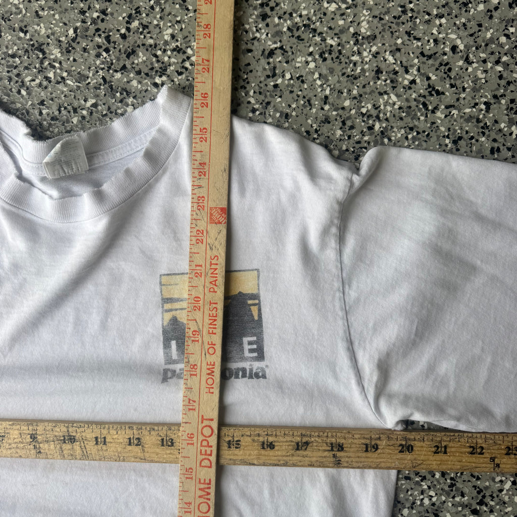 1990s Patagonia Ice snow Distressed t-shirt (S)