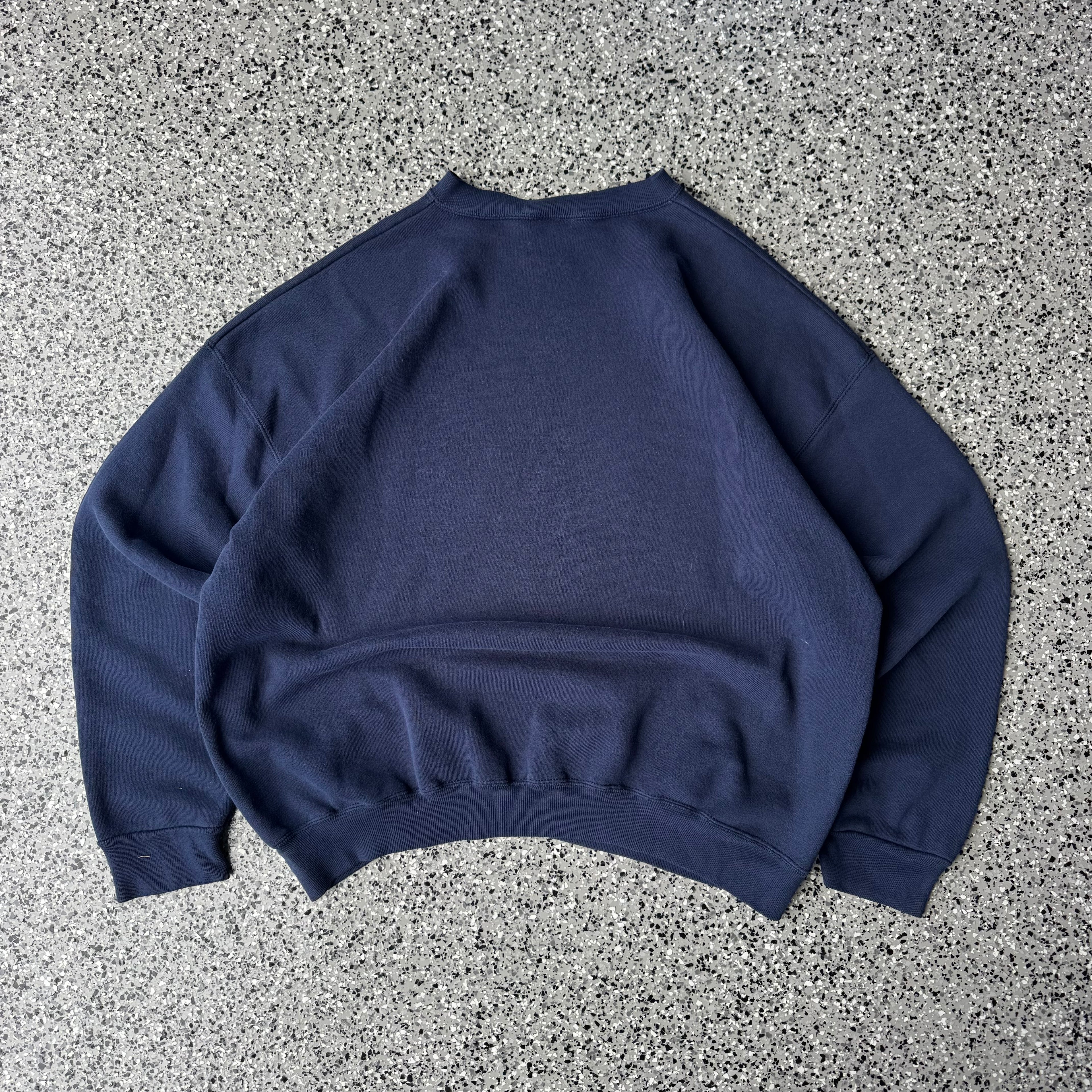 1990s Notre Dame Football “Fighthing Irish” Navy Crewneck