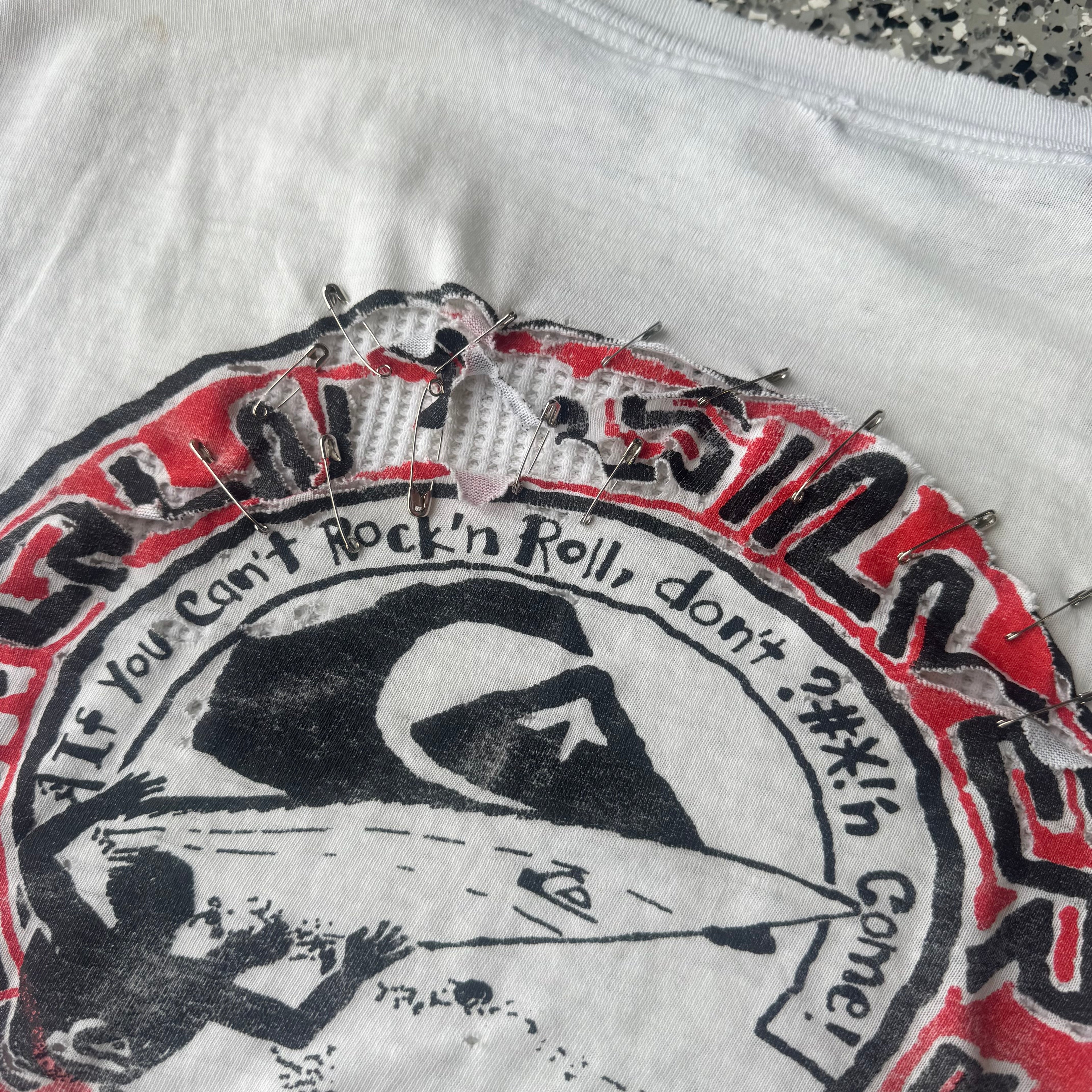 1980s Quiksilver Surf “If you Can’t rock and roll don’t F*cking come” Distressed shirt (M)