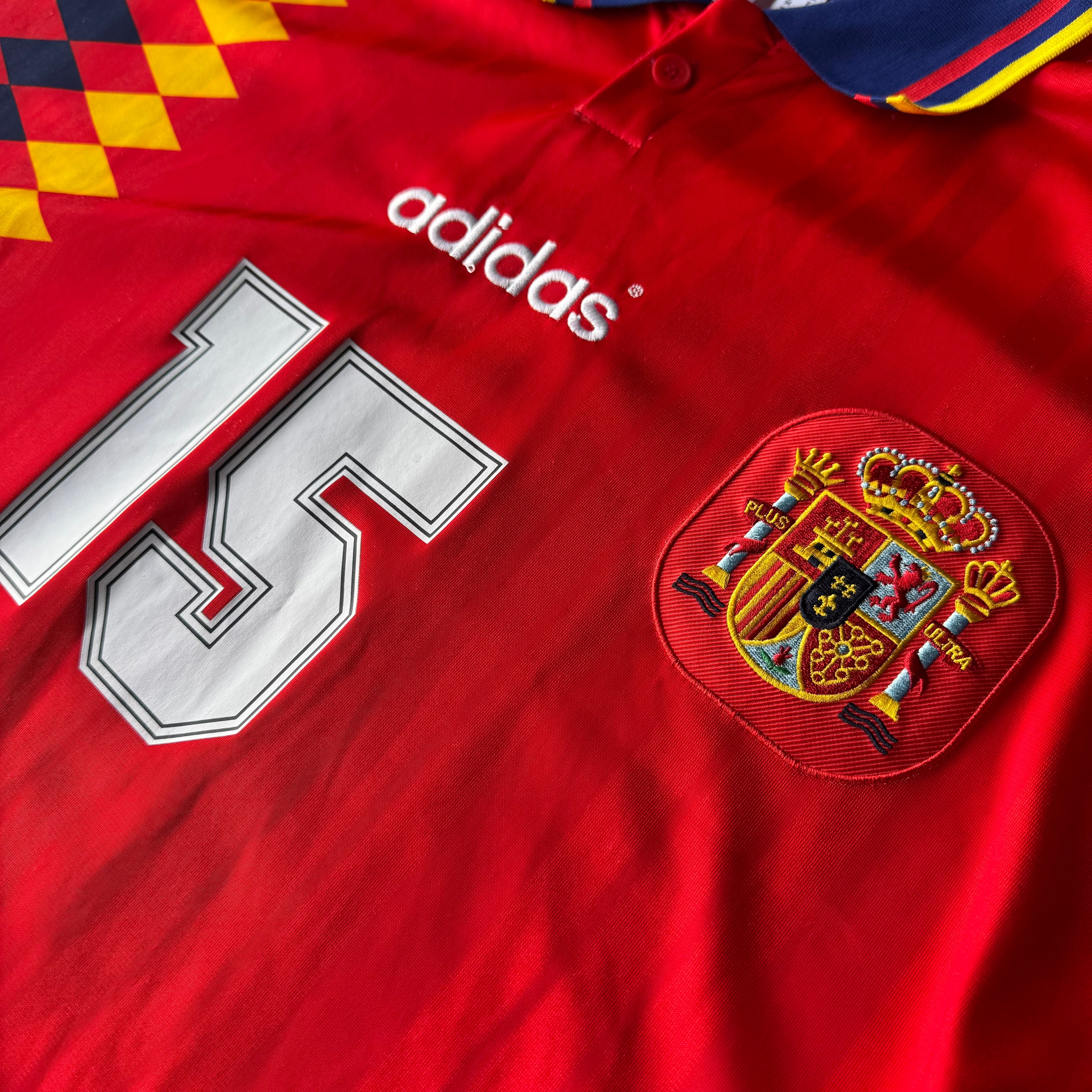 2000s Retro Spain Soccer Jersey (M)