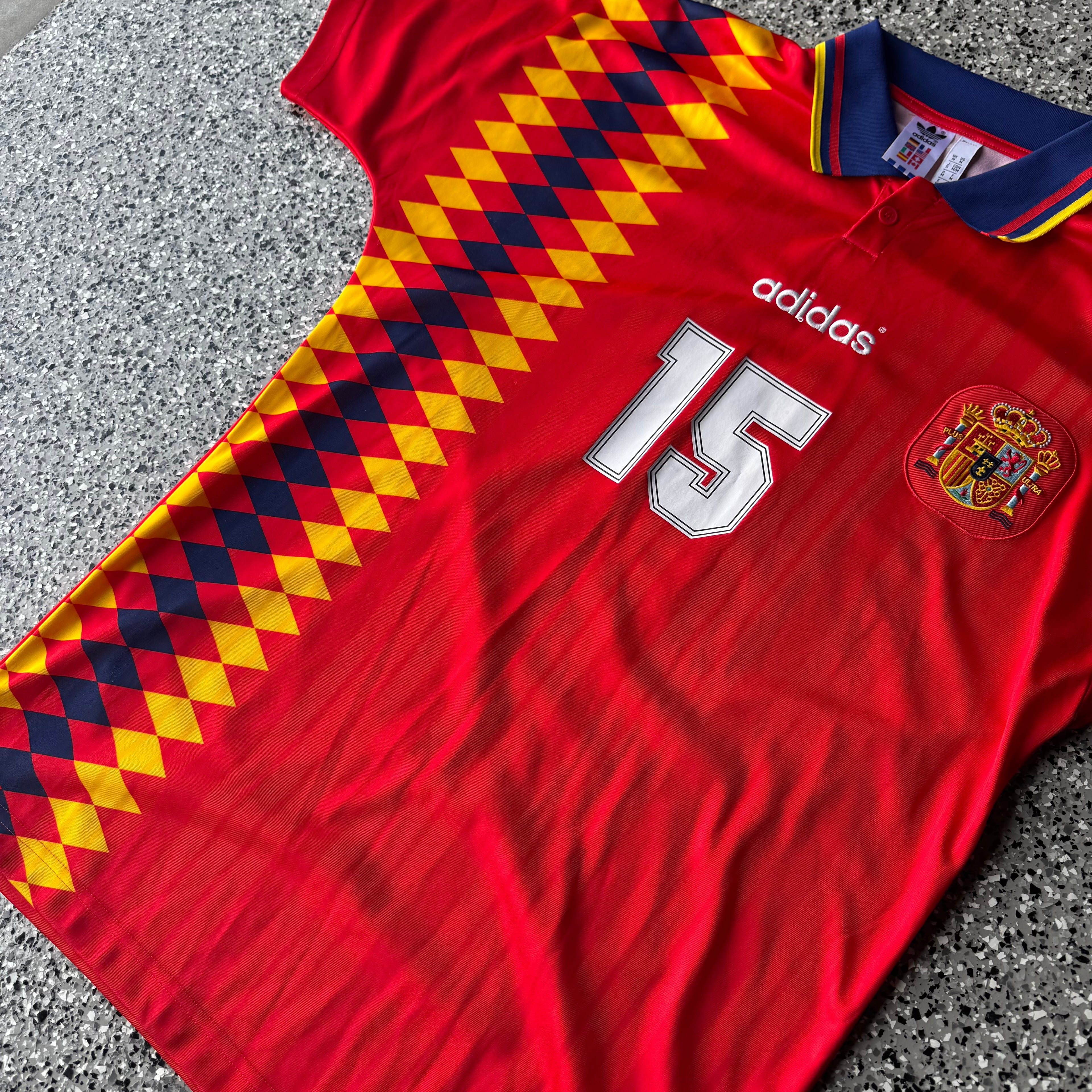 2000s Retro Spain Soccer Jersey (M)