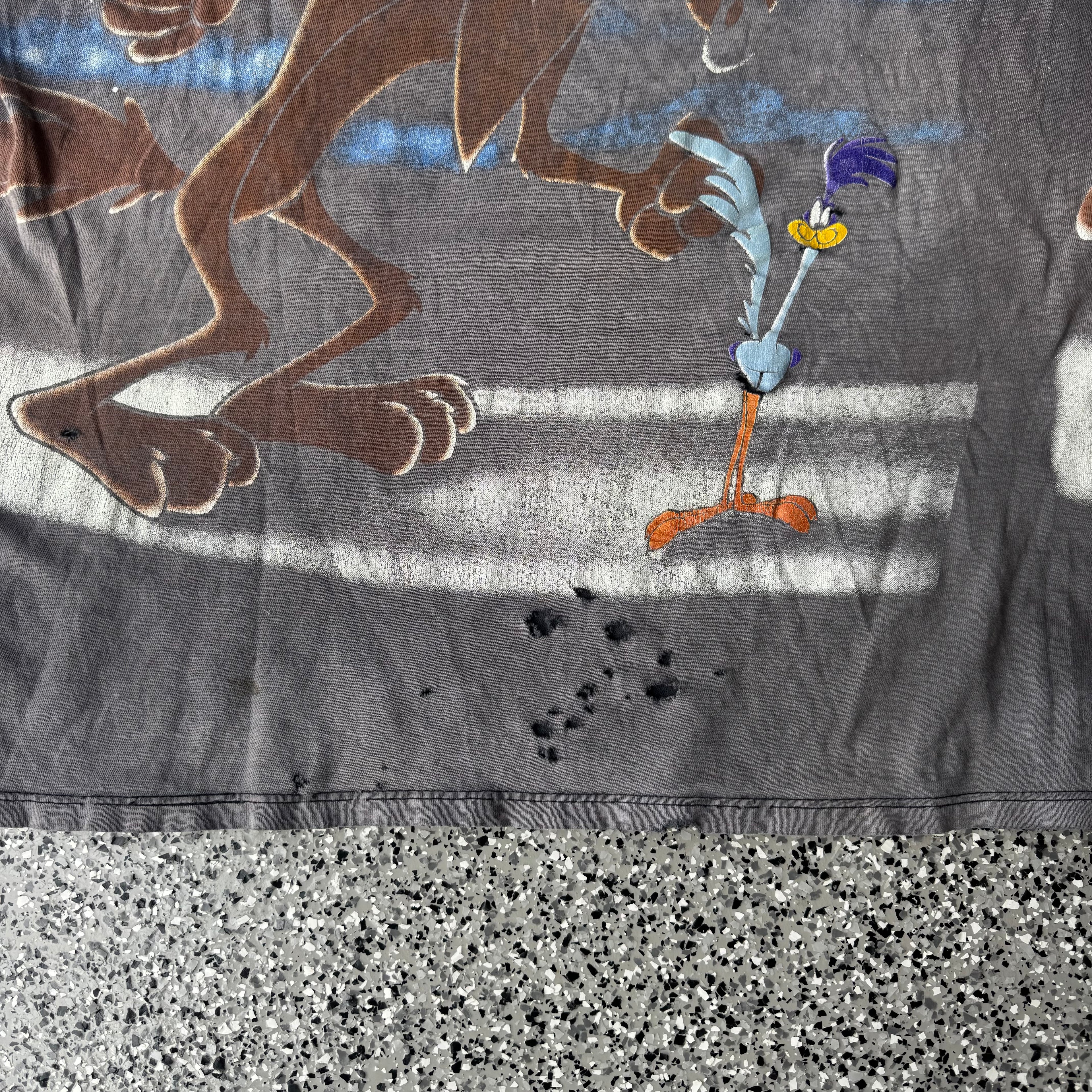 1994 Looney Tunes Wile E. Coyote & Road Runner T-Shirt