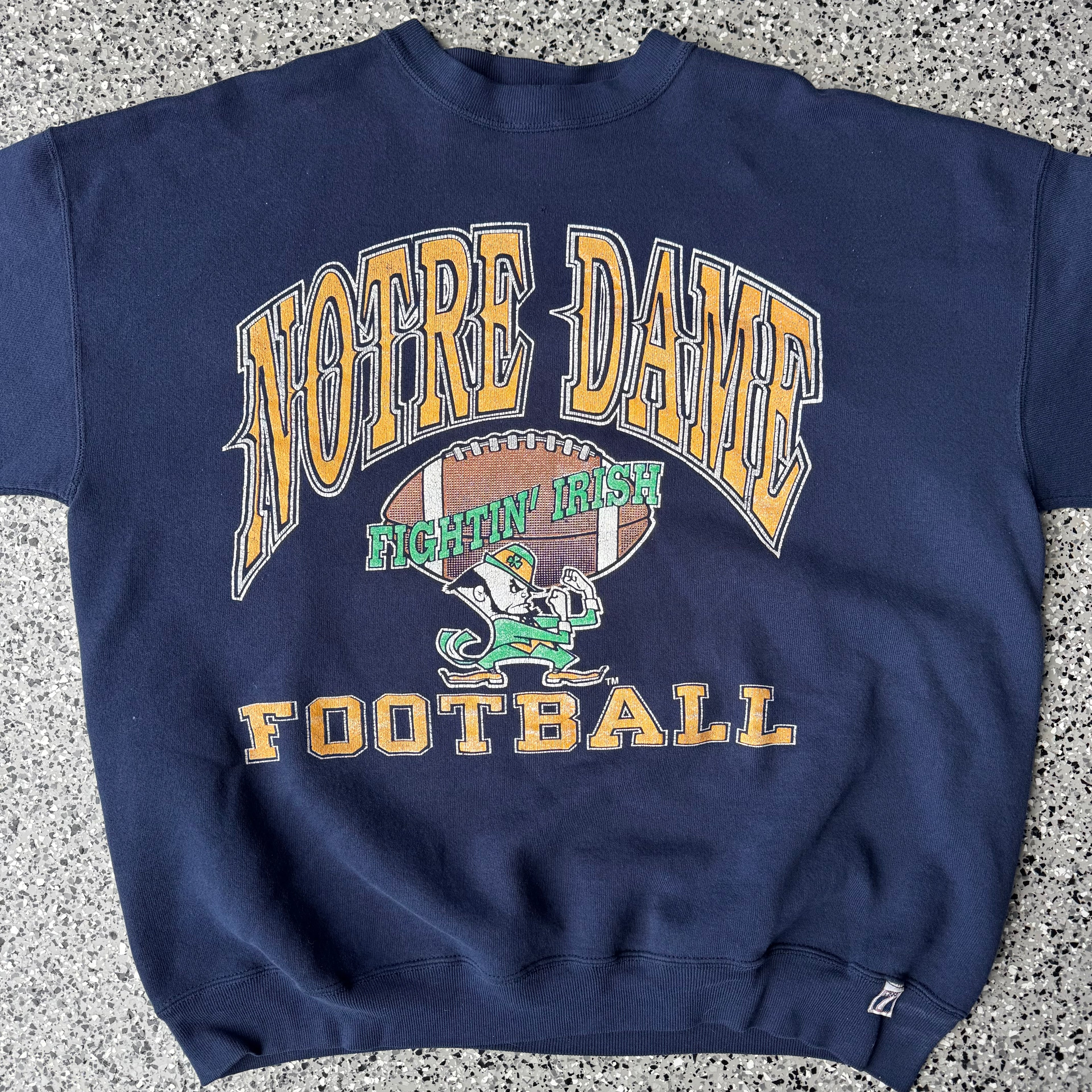 1990s Notre Dame Football “Fighthing Irish” Navy Crewneck