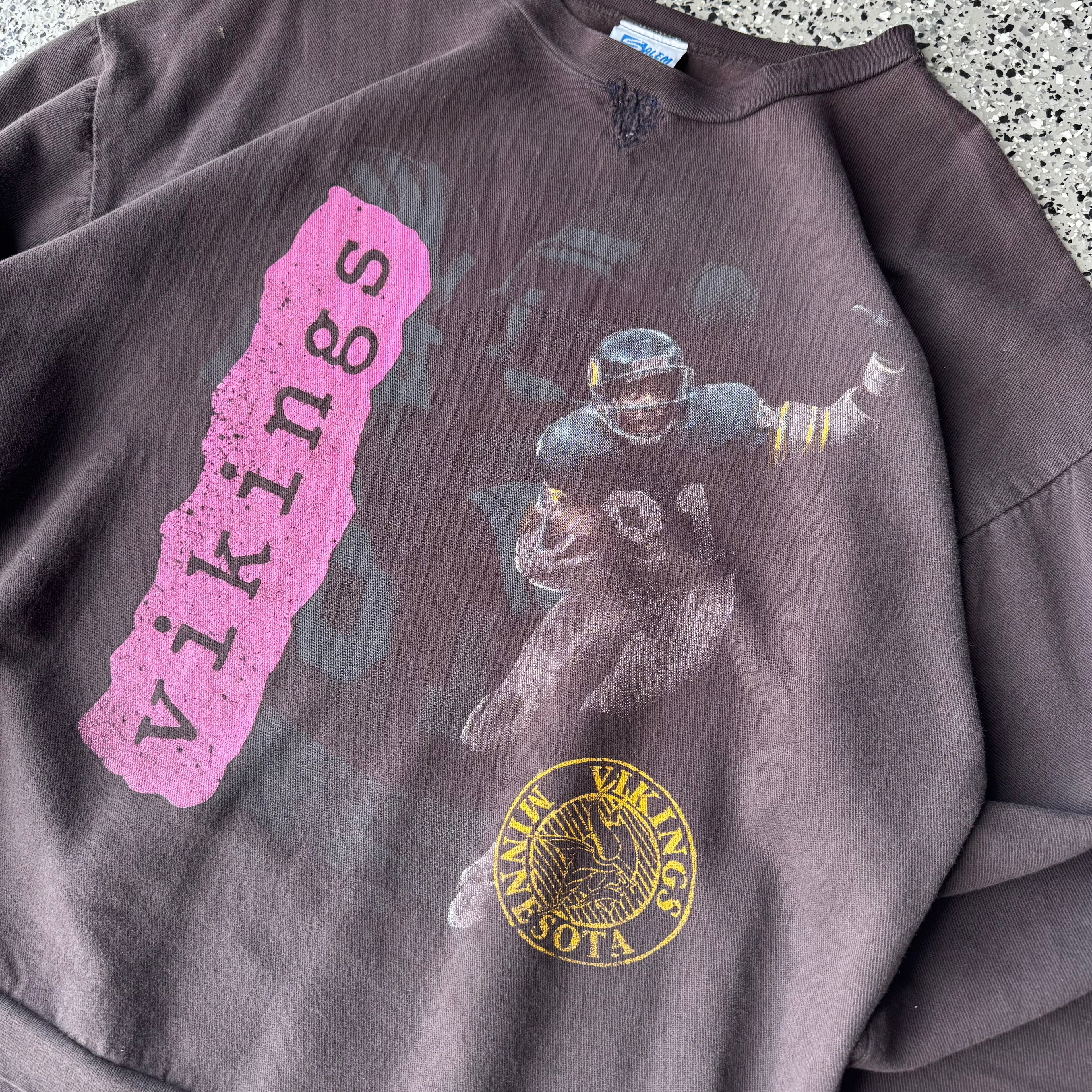 1990s Salem Minnesota Vikings Crewneck Faded and repaired (L)