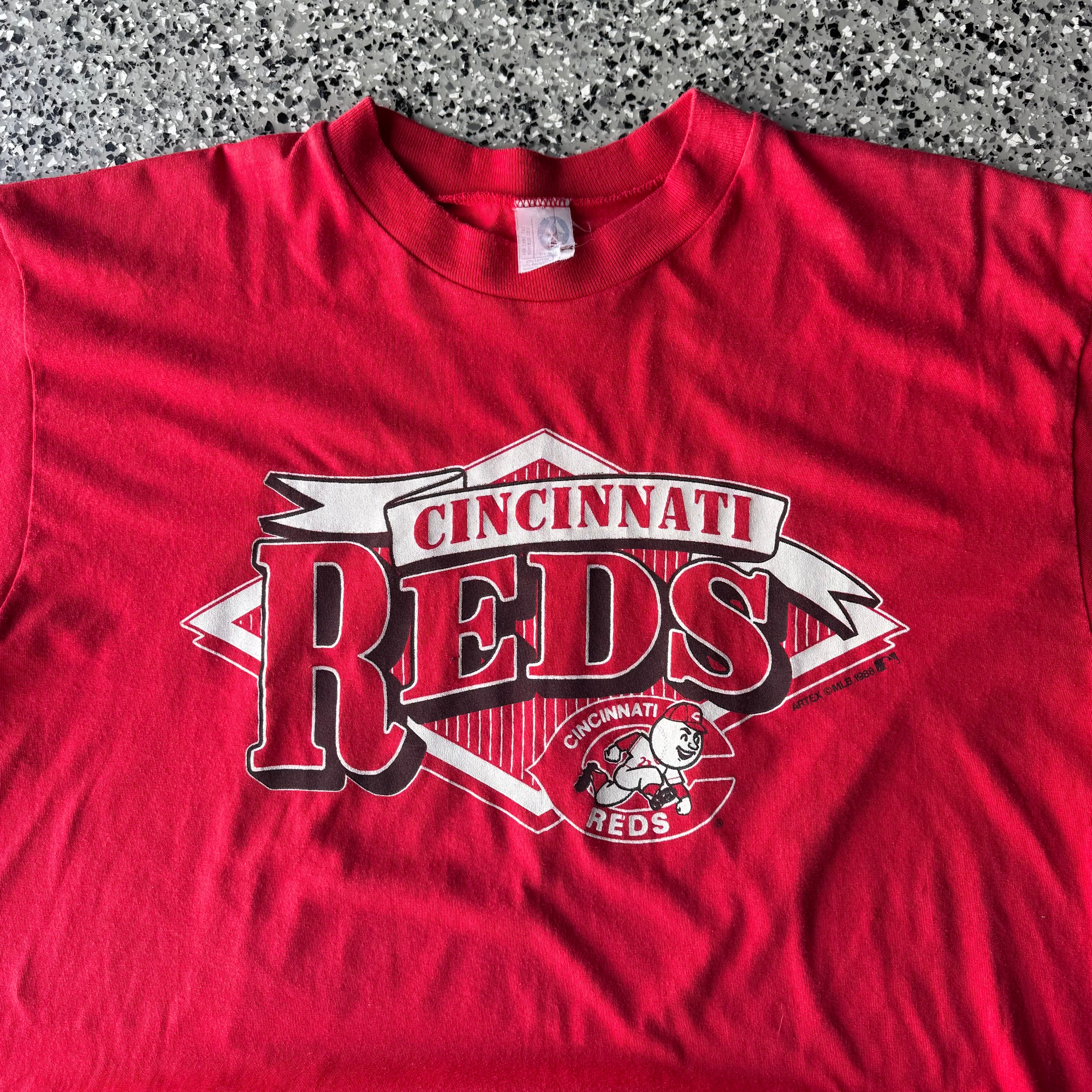 1980s cincinnati reds red vintage shirt (L)