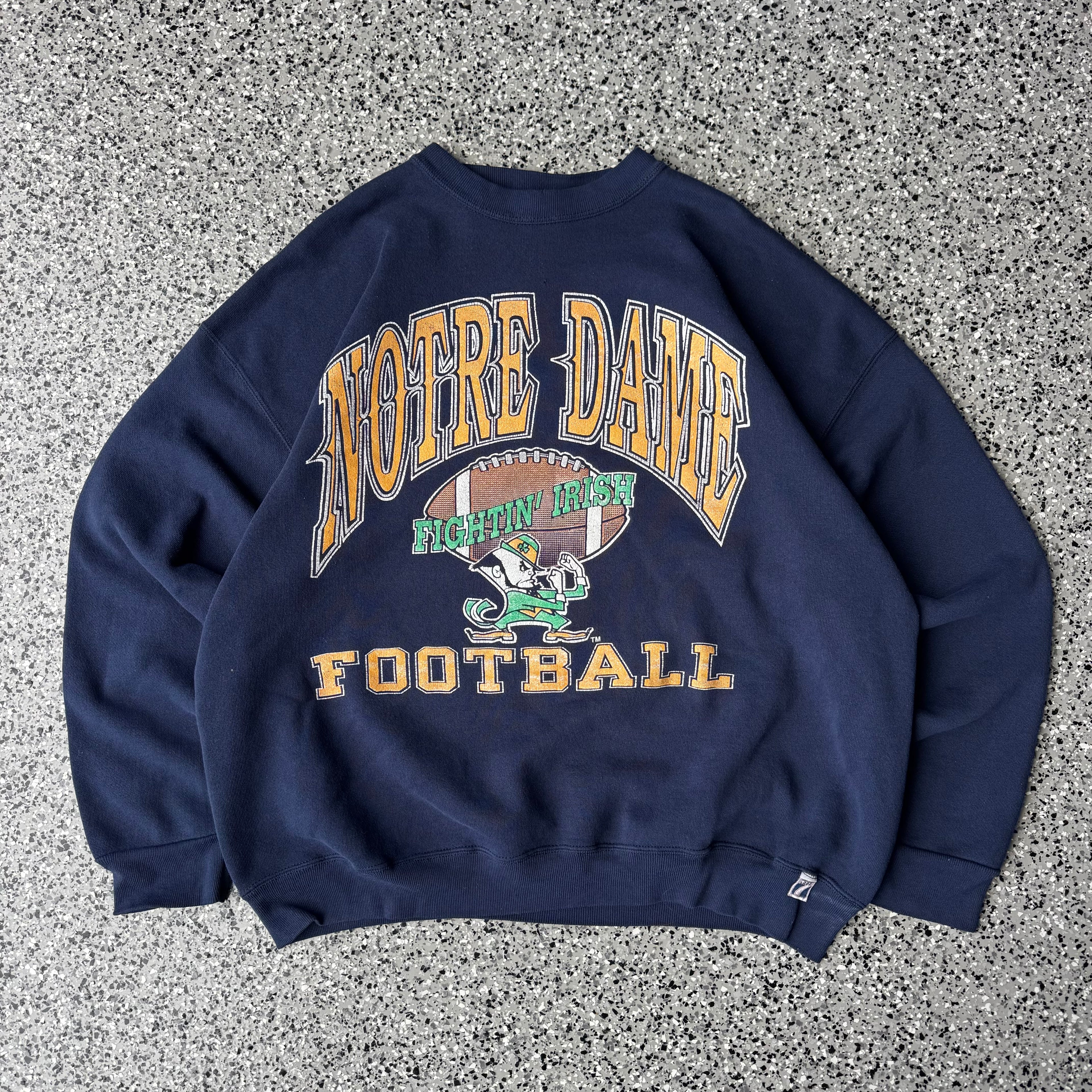 1990s Notre Dame Football “Fighthing Irish” Navy Crewneck