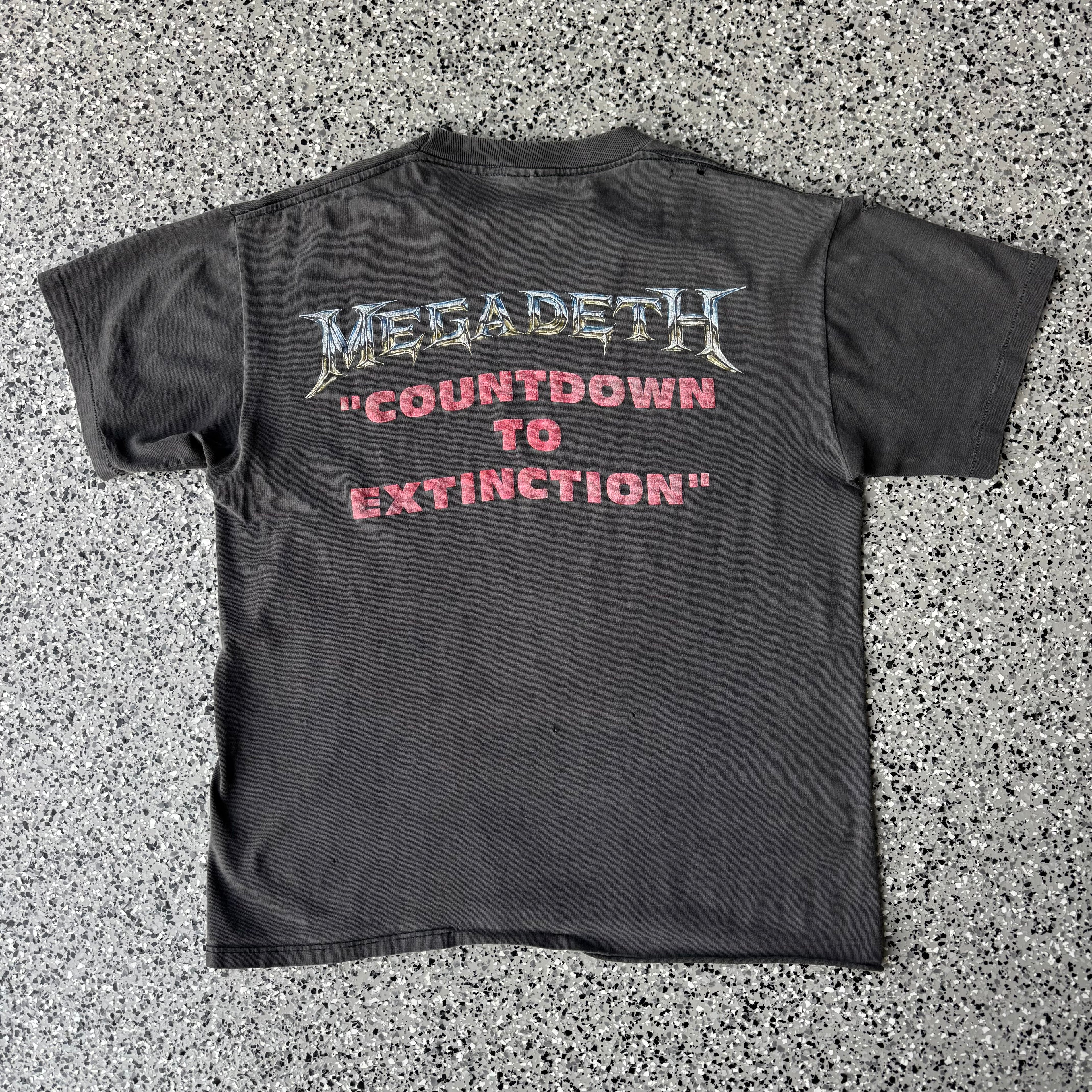 1992 Megadeth “Countdown To Extinction” Faded T-shirt